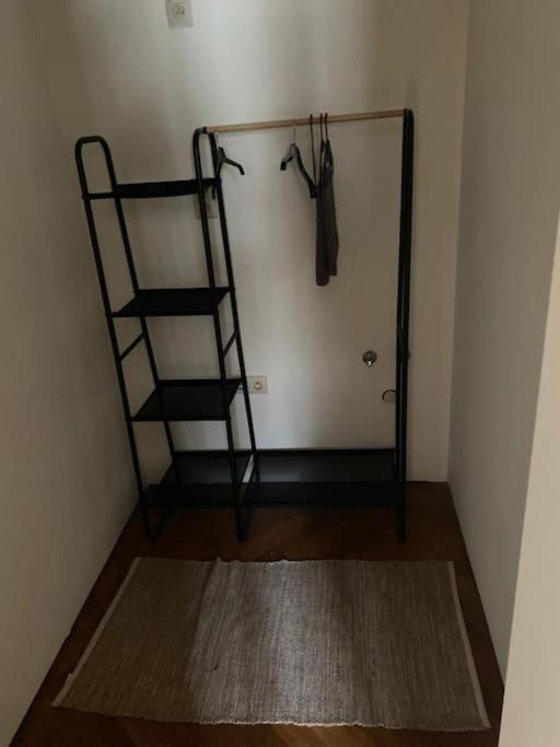 Apartment Art Deco - Two Bedroom Gent