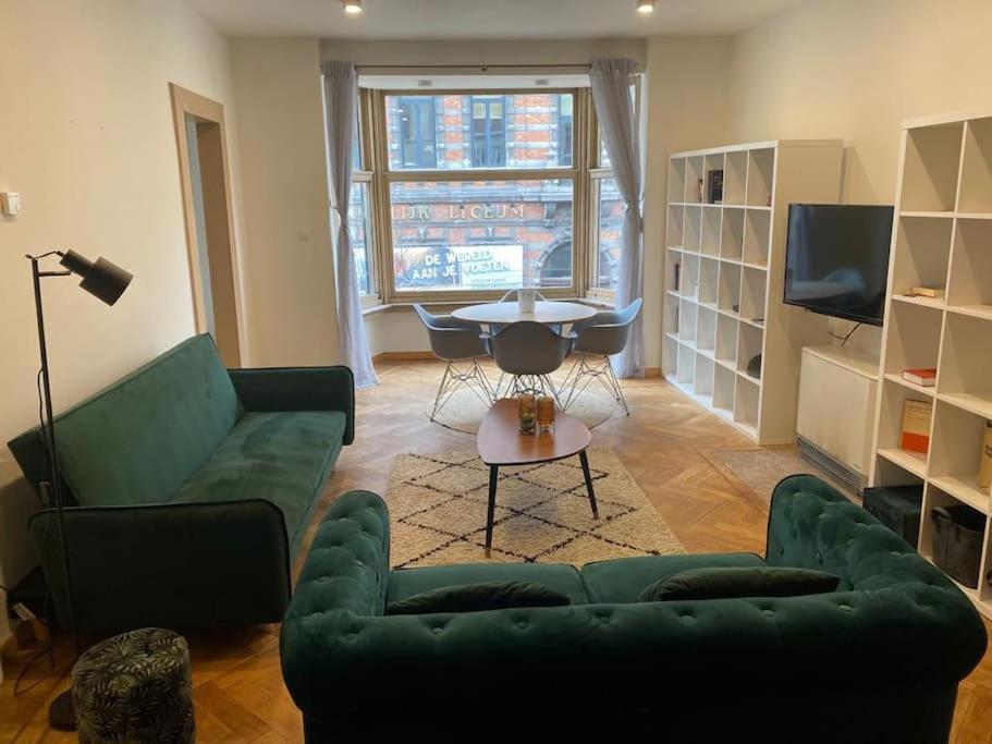 Apartment Art Deco - Two Bedroom Gent